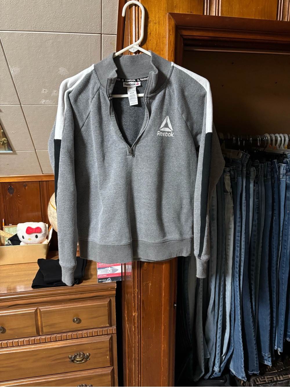 Woman’s Reebok Sweatshirt